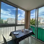 2 Pieces A Sete, A 300m De La Avec Parking Et Loggia Vitree - Fr-1-338-302 塞特港