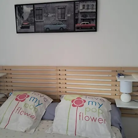 2 Pieces A Sete, A 300m De La Avec Parking Et Loggia Vitree - Fr-1-338-302 Apartment Sete