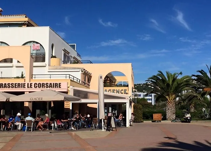 2 Pièces à Sète, à 300m De La Avec Parking Et Loggia Vitrée - Fr-1-338-302 *